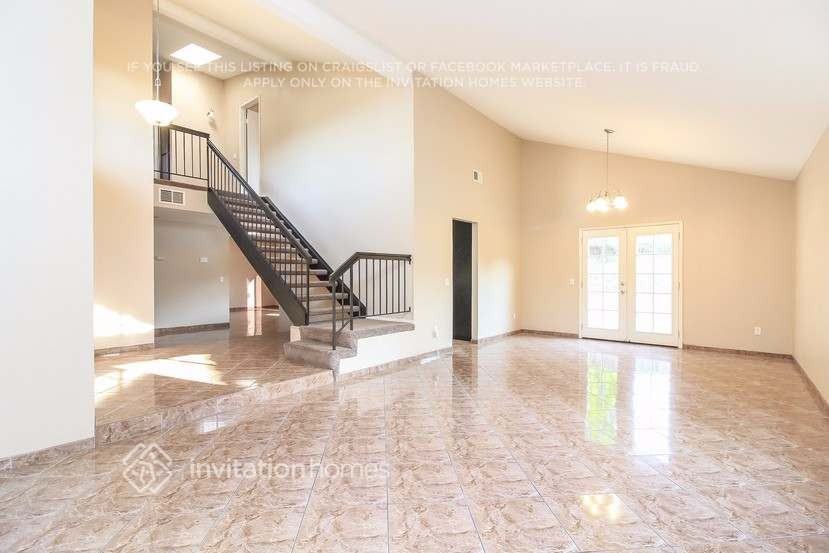 25762 Fir Ave - Photo 2 of 24