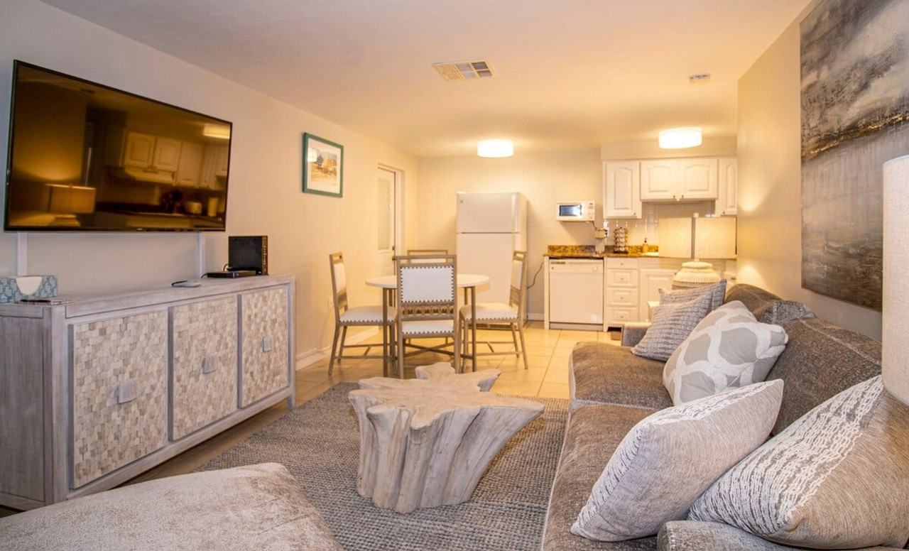2405 N Beach Rd #1590873P - Photo 3 of 15
