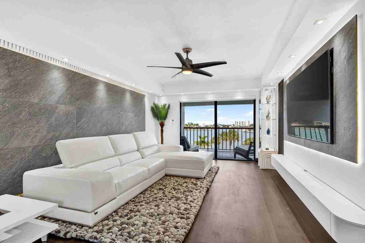 10315 Gulf Blvd #1634697P - Photo 2 of 50