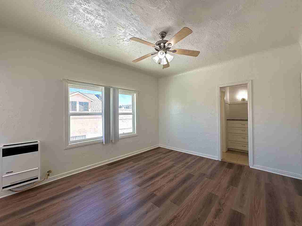 521 North Avalon Boulevard #209 - Photo 5 of 12