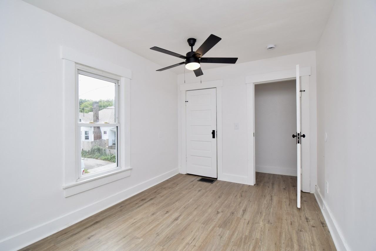 1011 Epworth Ave - Photo 7 of 29