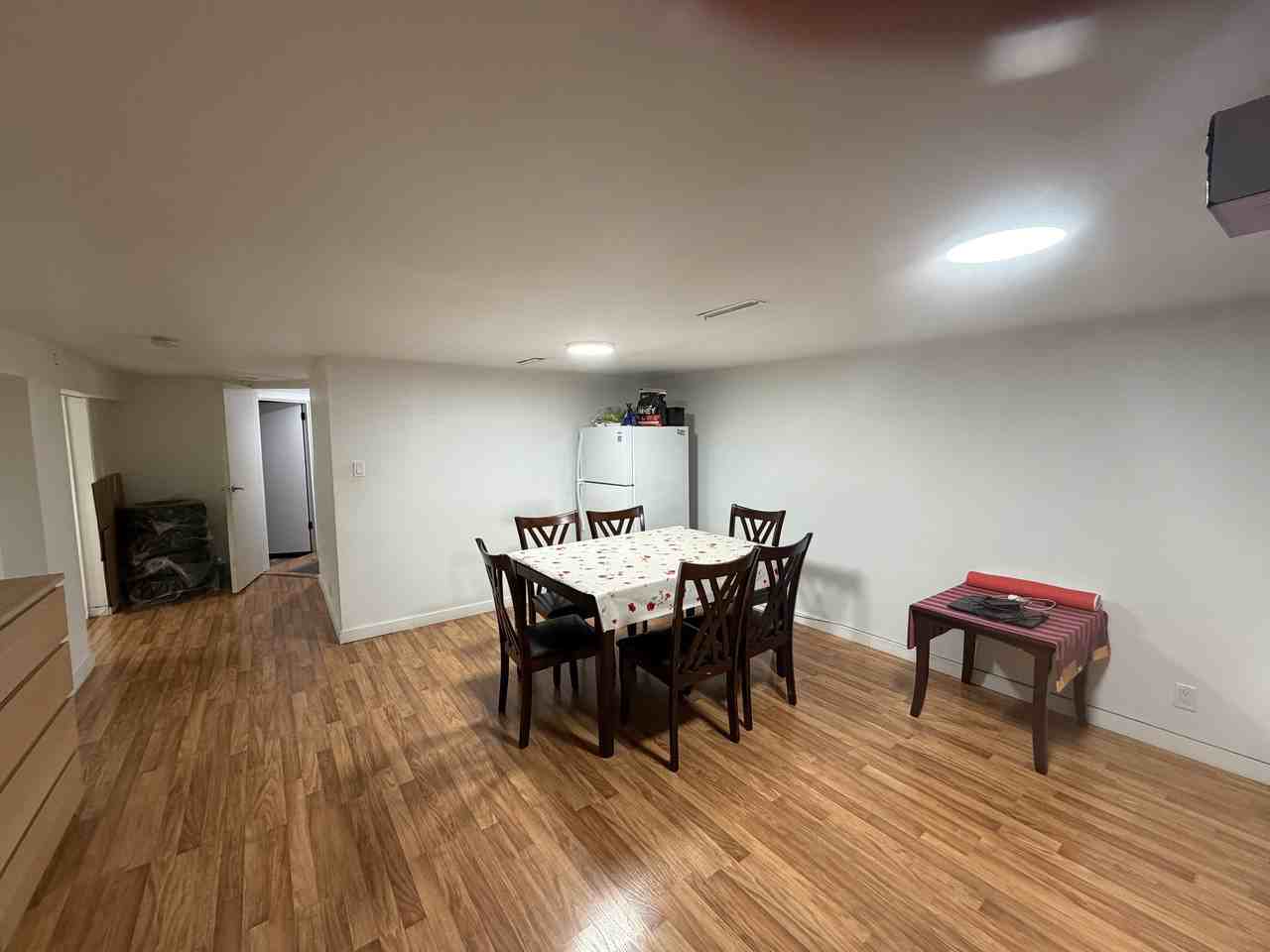 4 Hawkedon Crescent - Photo 2 of 6