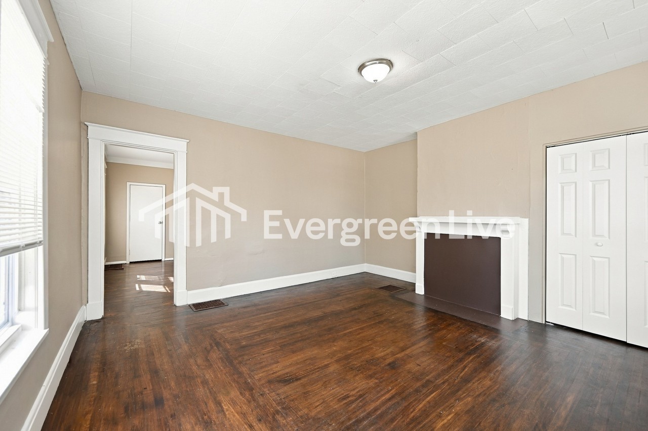3987 Glenmore Ave - Photo 3 of 14