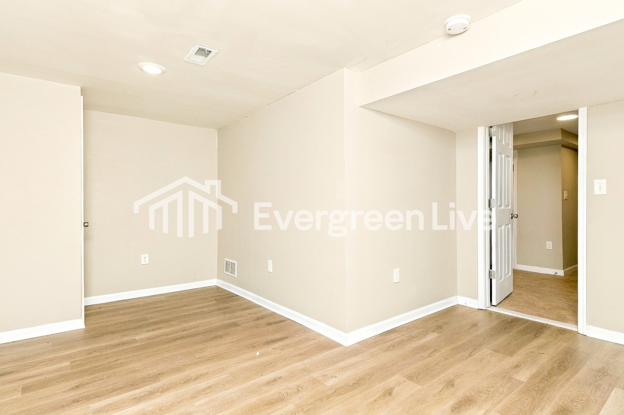 1749 Melbourne Rd - Photo 7 of 14