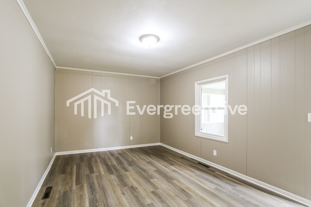 2903 Amber Ct - Photo 2 of 15