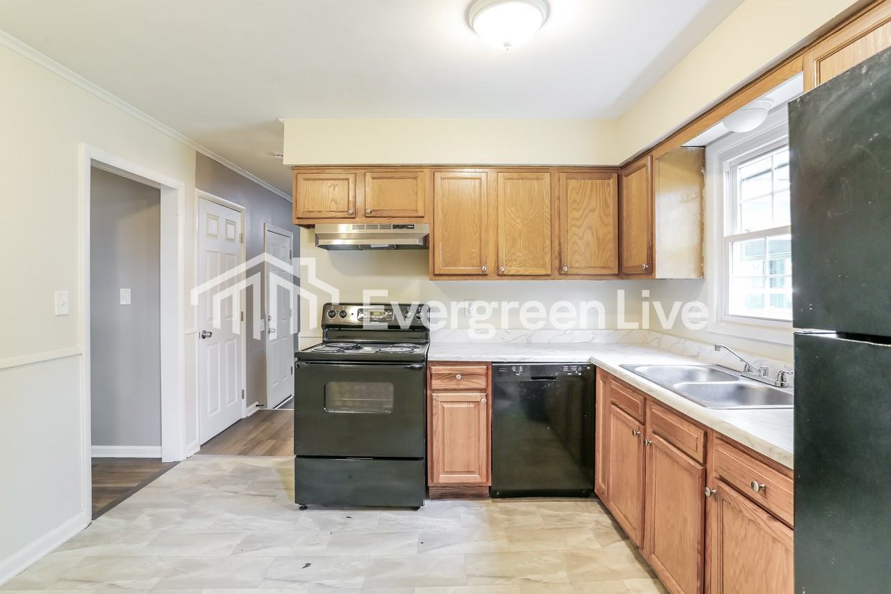 2903 Amber Ct - Photo 4 of 15