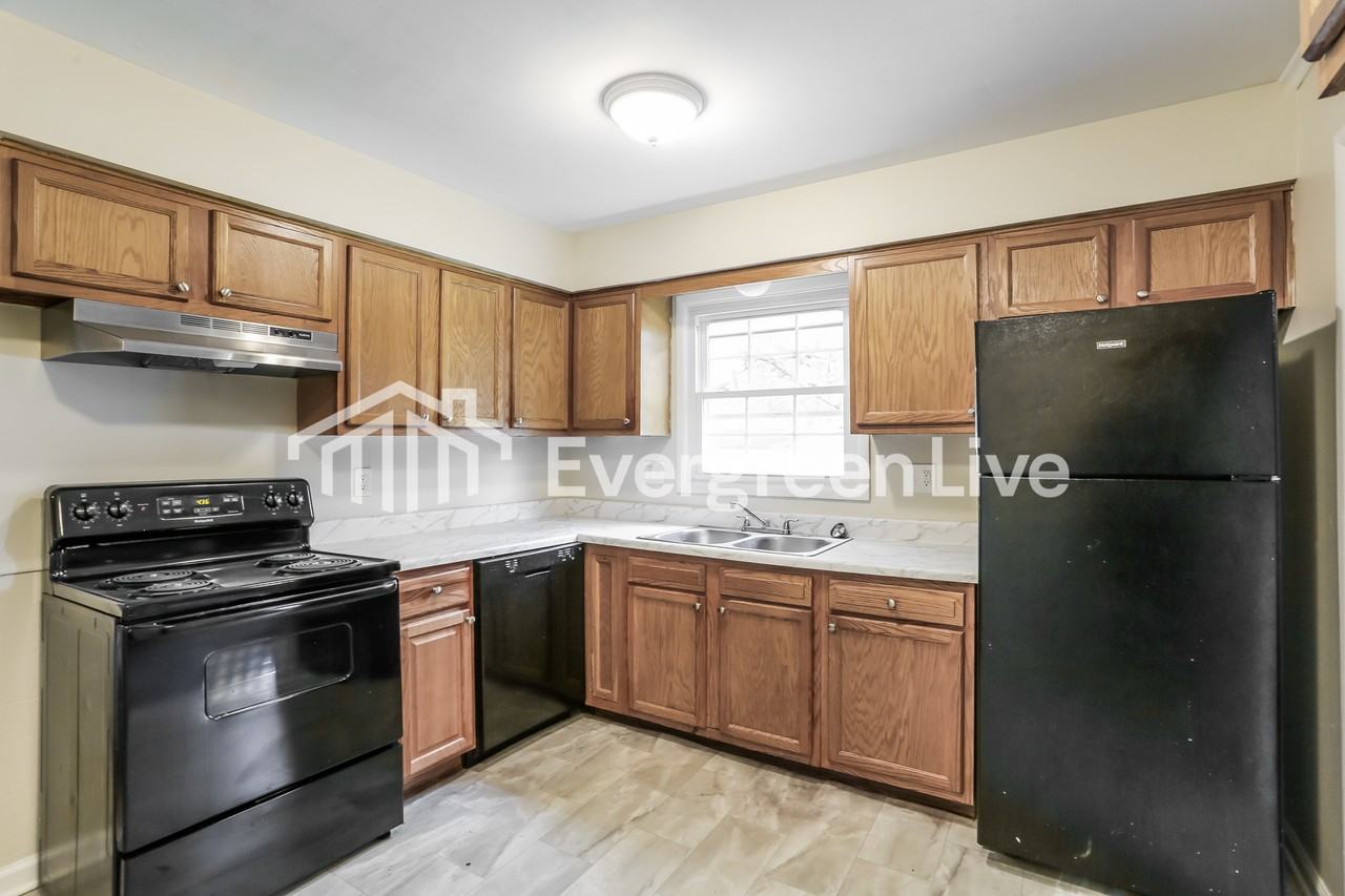 2903 Amber Ct - Photo 5 of 15