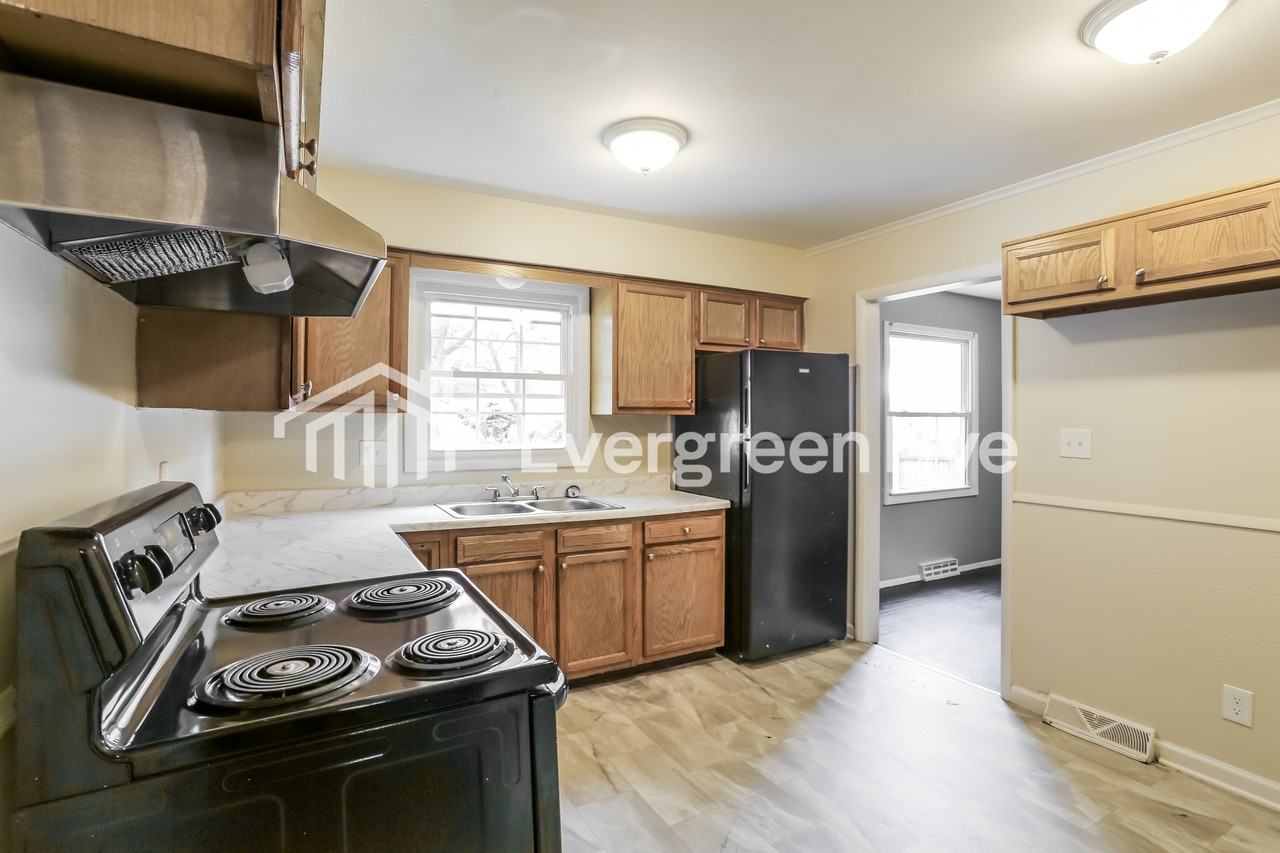 2903 Amber Ct - Photo 6 of 15