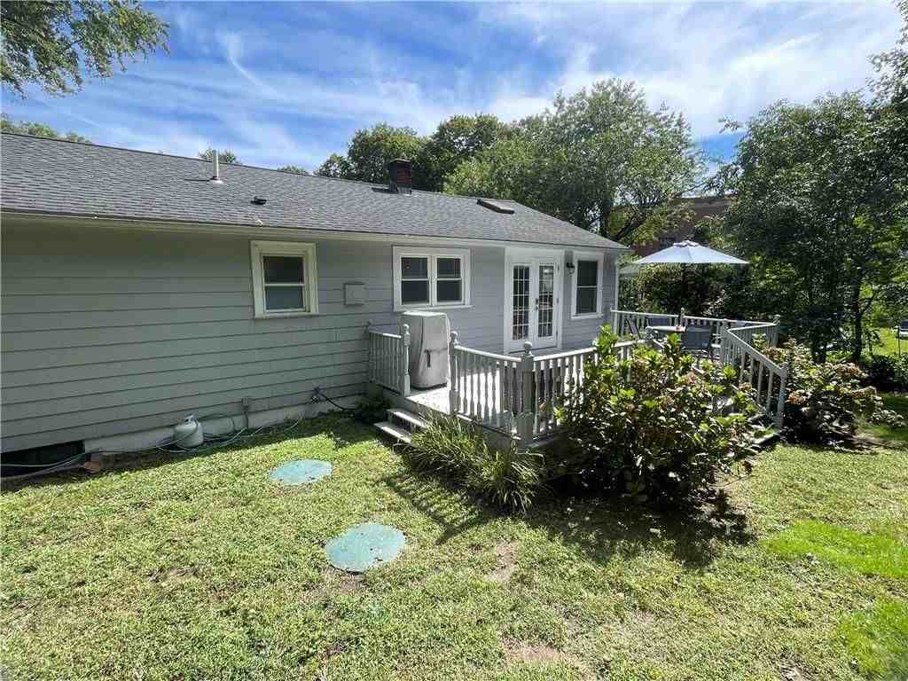 25 Waite Ct - Photo 3 of 18