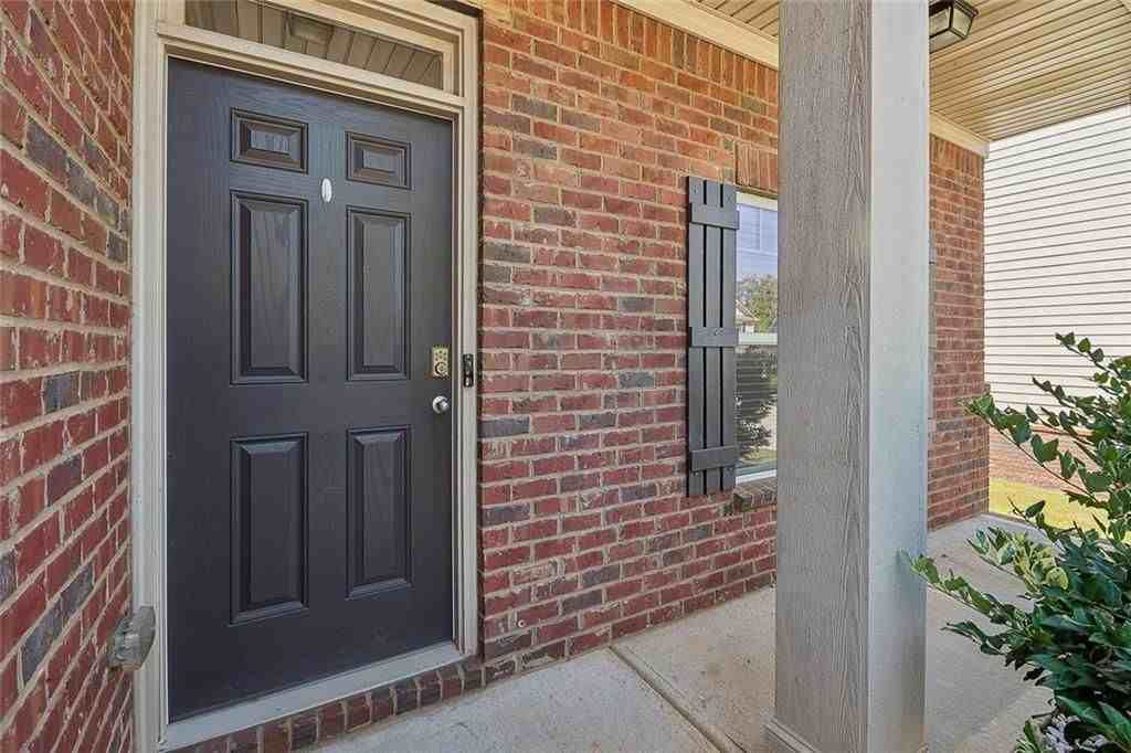 462 Fredrick Dr - Photo 3 of 37