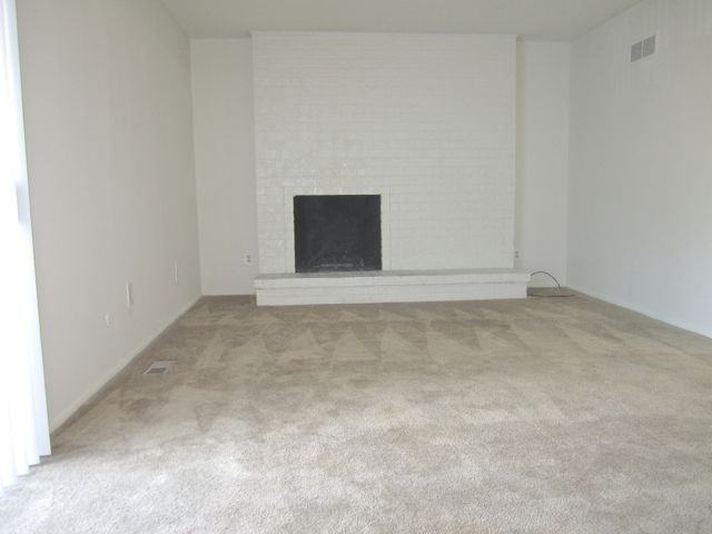 1917 Ne 49th St - Photo 2 of 27