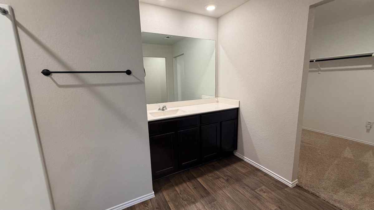 15113 Upland Willow Rd - Photo 4 of 9