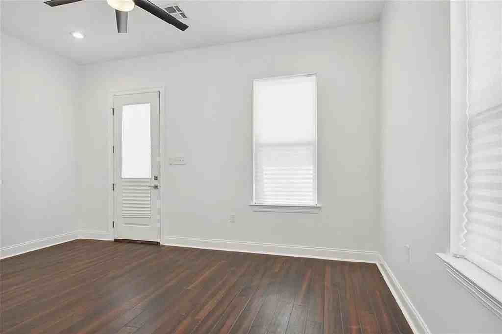 1902 Clouet St - Photo 5 of 7