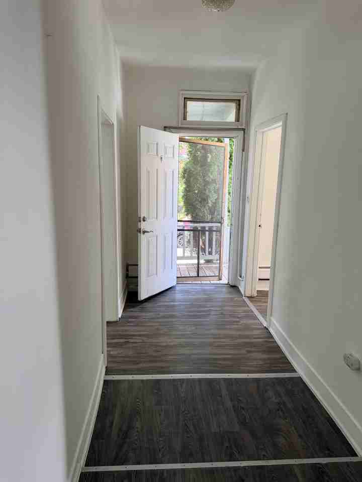 401 Riverside Dr #1 - Photo 3 of 10