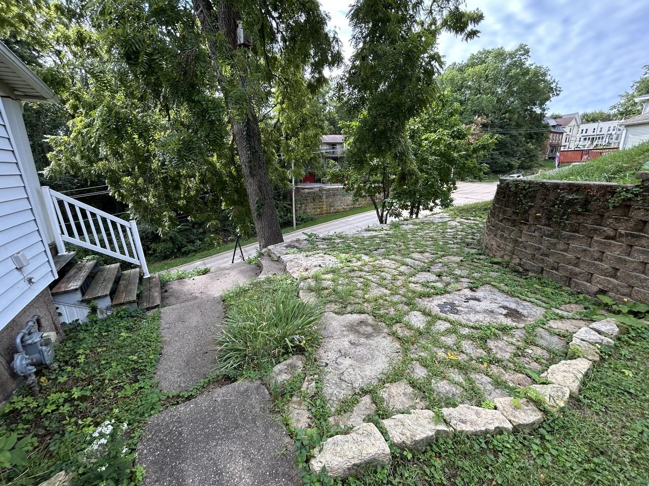 579 W 3rd St #579 - Photo 4 of 13