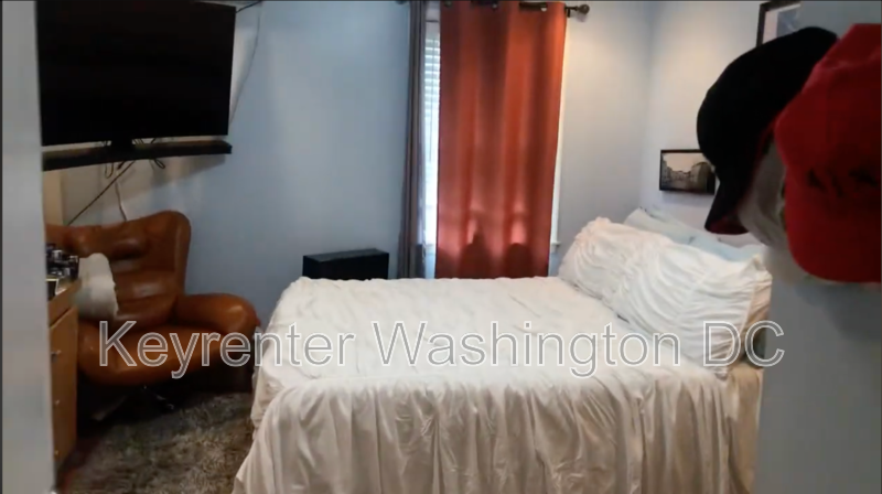 3805 W St Se #301 - Photo 5 of 9