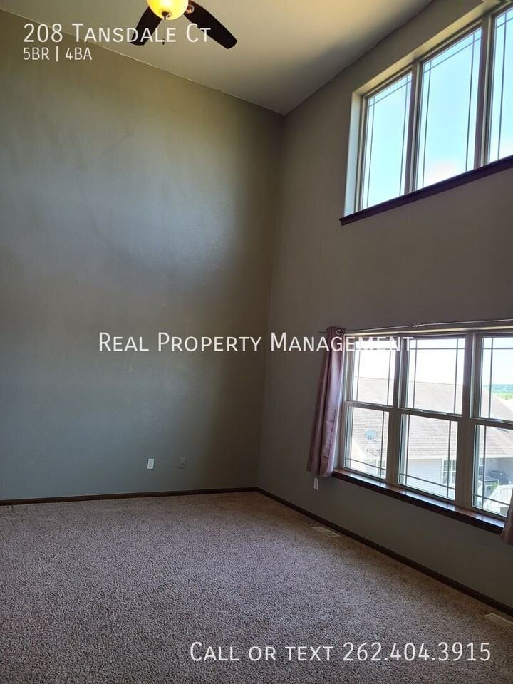 208 Tansdale Ct - Photo 2 of 27