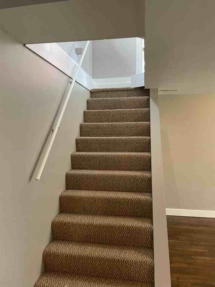 45602 Lewis Avenue - Photo 2 of 9