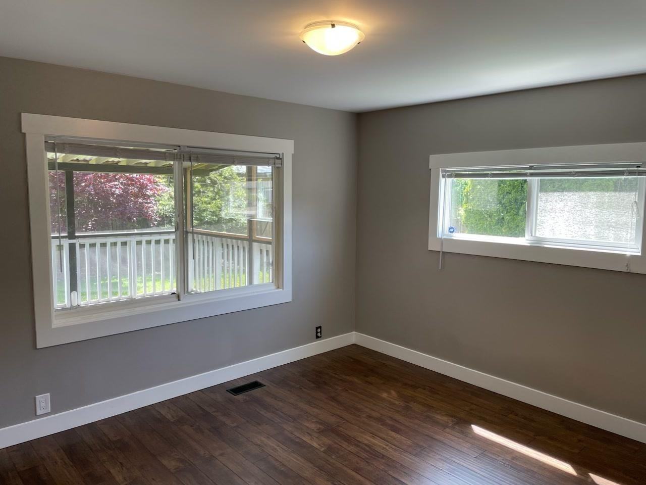45602 Lewis Avenue - Photo 6 of 9