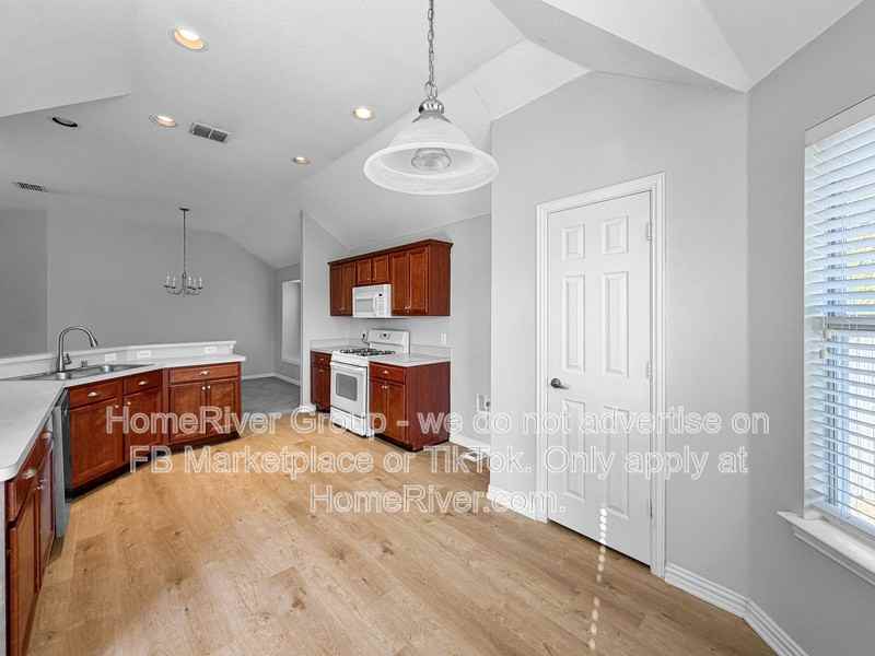 8009 Juliette Dr - Photo 7 of 22