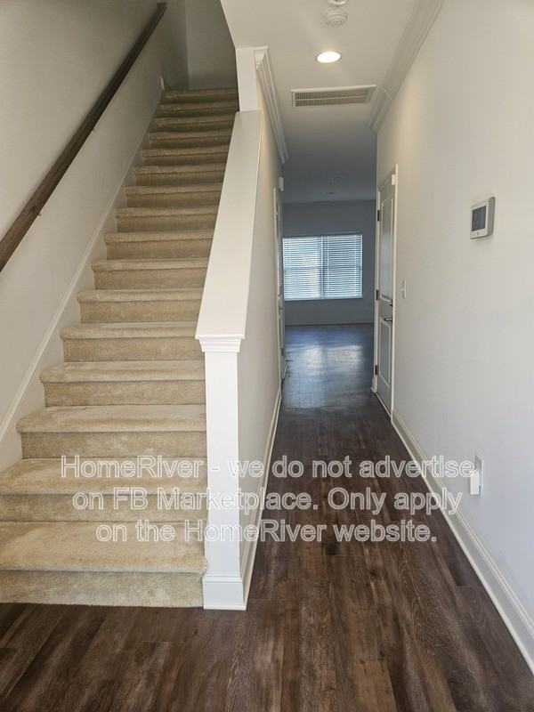 607 Pompano Dr - Photo 3 of 18