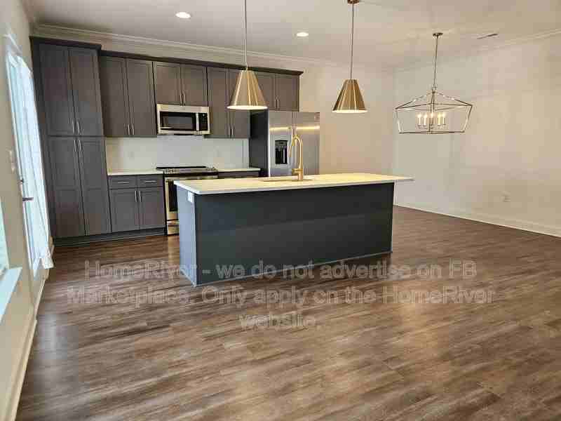 607 Pompano Dr - Photo 5 of 18