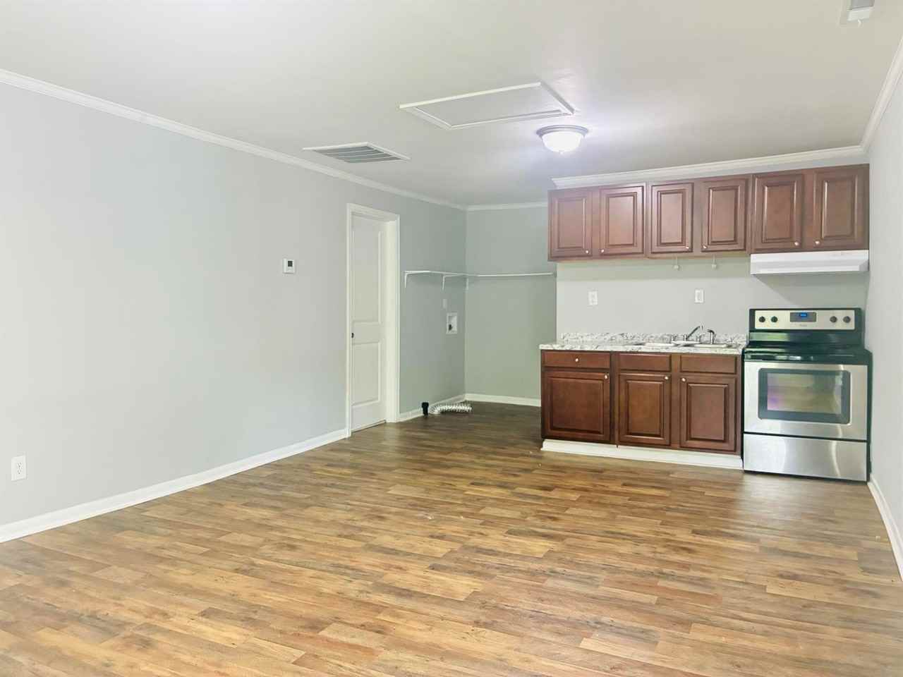 409 Orange St - Photo 3 of 17