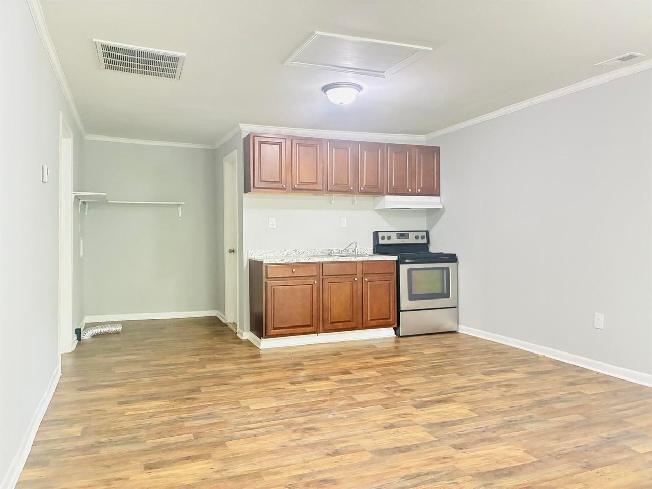 409 Orange St - Photo 4 of 17