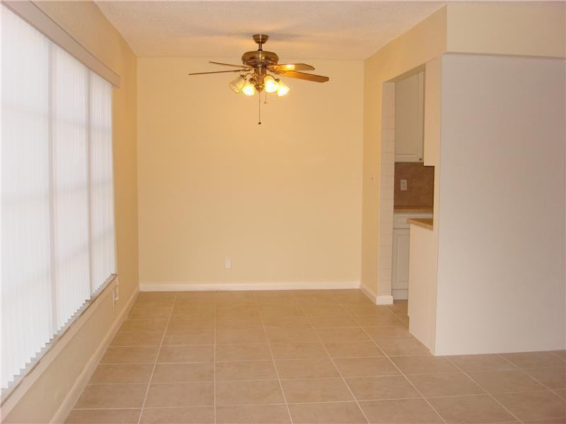 Forest Hills Villas - Photo 3 of 12