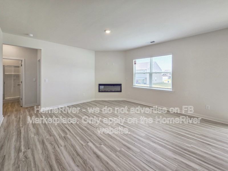 242 Colton Ct - Photo 2 of 25