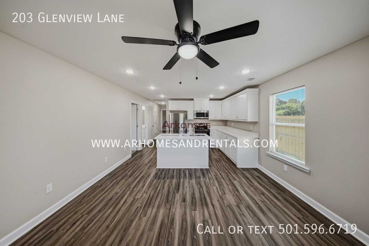 203 Glenview Ln - Photo 3 of 15
