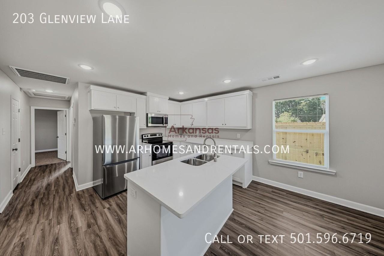 203 Glenview Ln - Photo 4 of 15