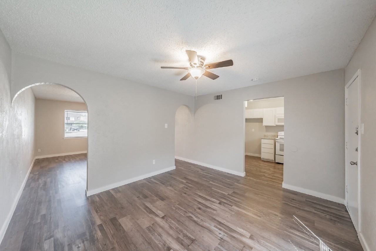 1774 Belshire Ct - Photo 6 of 26