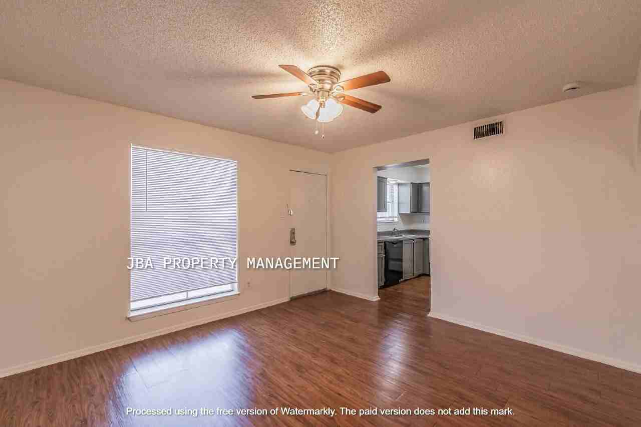 1764 Farleigh Ct - Photo 7 of 39