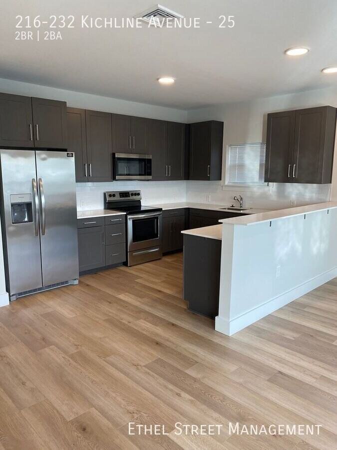 216 Kichline Ave #25
