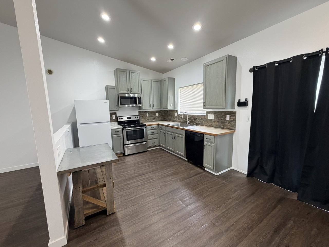 1305 197th Street East - Photo 5 of 17