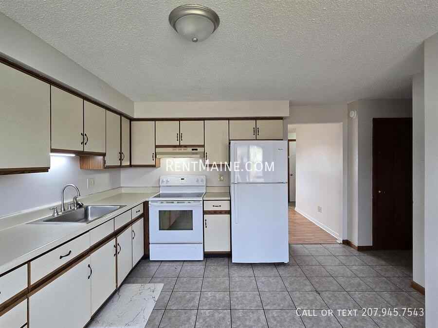 2 Hartley St #2 - Photo 4 of 25
