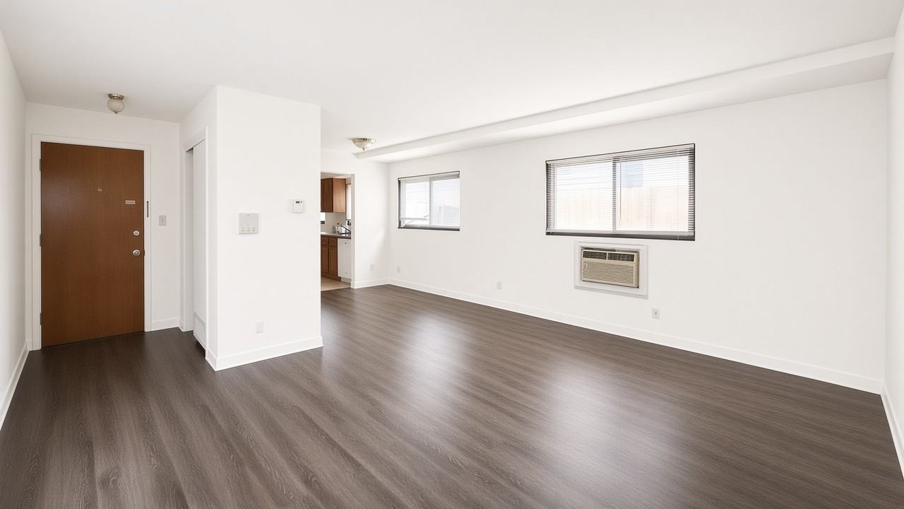 1947 W Granville Ave #1N - Photo 4 of 8
