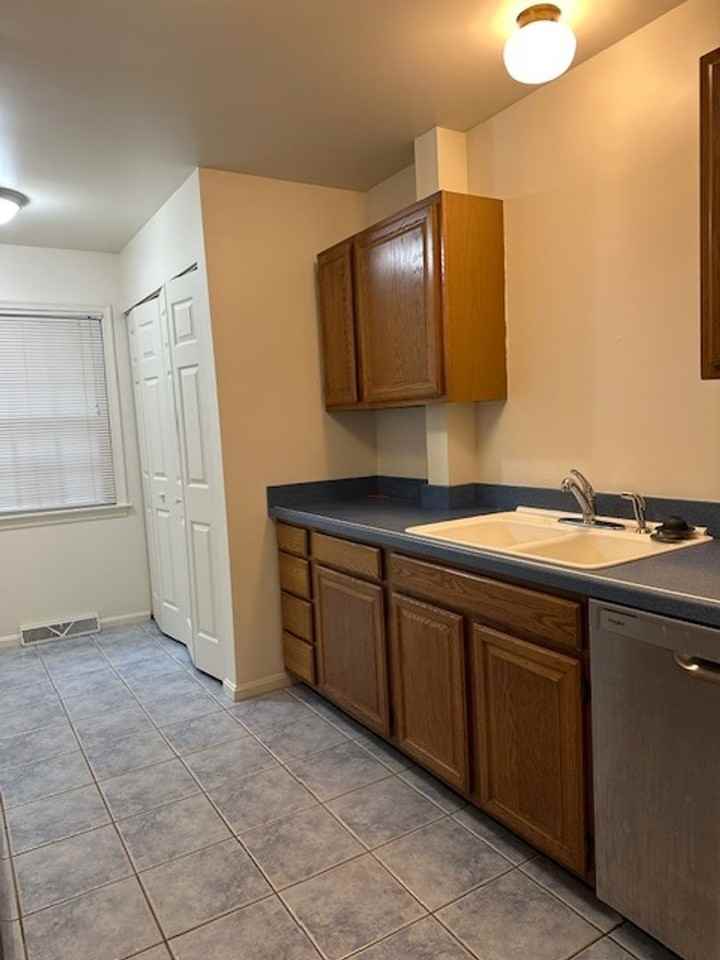 507 Lexington Ave - Photo 5 of 21