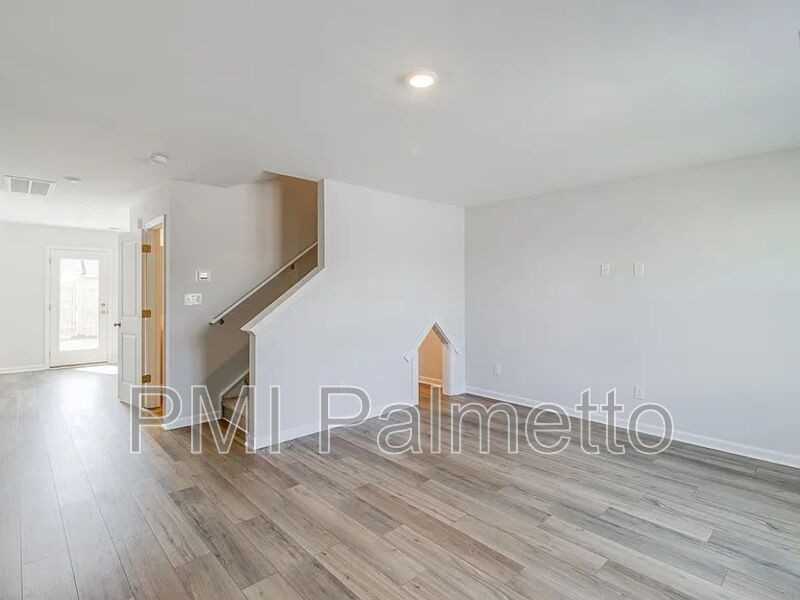 3022 Harborview Dr - Photo 5 of 32