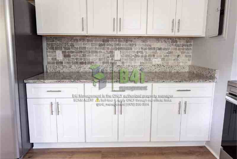 255 Robert E Lee Dr - Photo 3 of 17