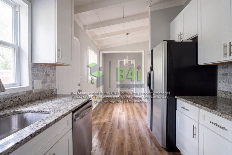 255 Robert E Lee Dr - Photo 5 of 17