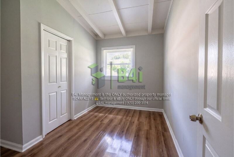 255 Robert E Lee Dr - Photo 7 of 17
