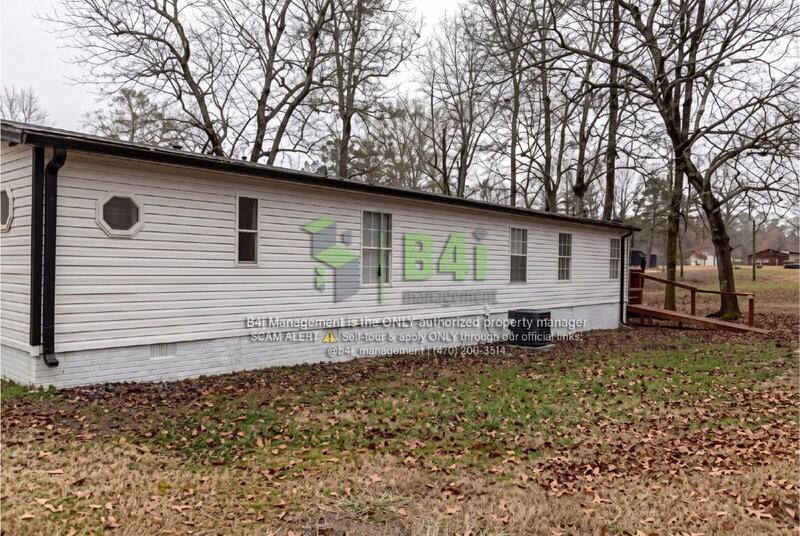 145 Springbrook Cir - Photo 2 of 17