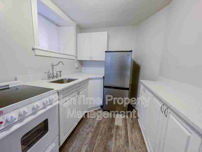 61 Broadway - Photo 2 of 8