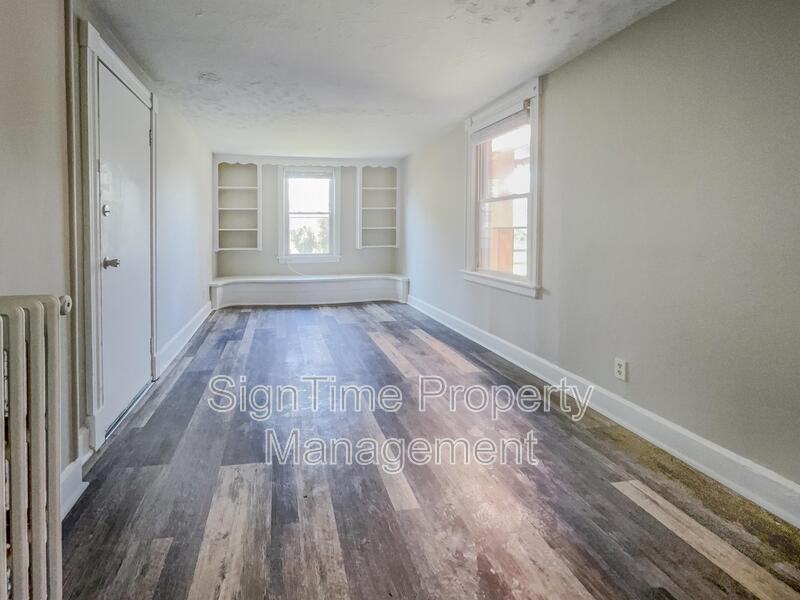 61 Broadway - Photo 5 of 8