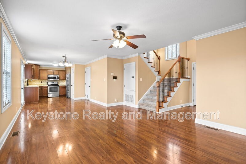 982 Big Sky Dr - Photo 4 of 14