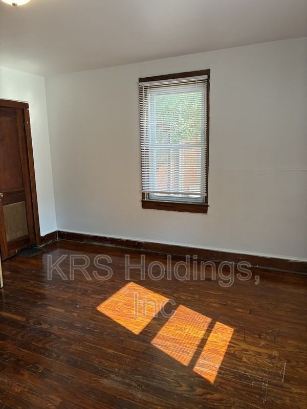 264 Luther King Jr Way - Photo 7 of 11