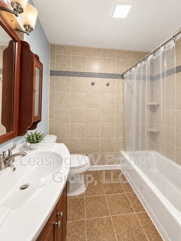2213 Avinell Dr - Photo 6 of 12