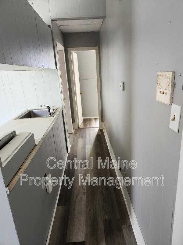 85 Pine St #4 - Photo 2 of 6